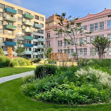 Central Stay Apartment *